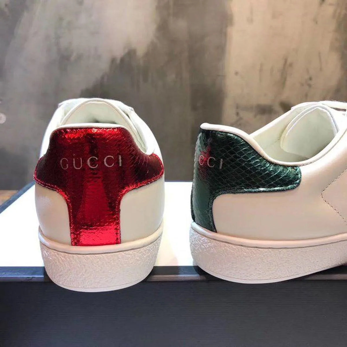 White Calfskin Leather Sneakers O891