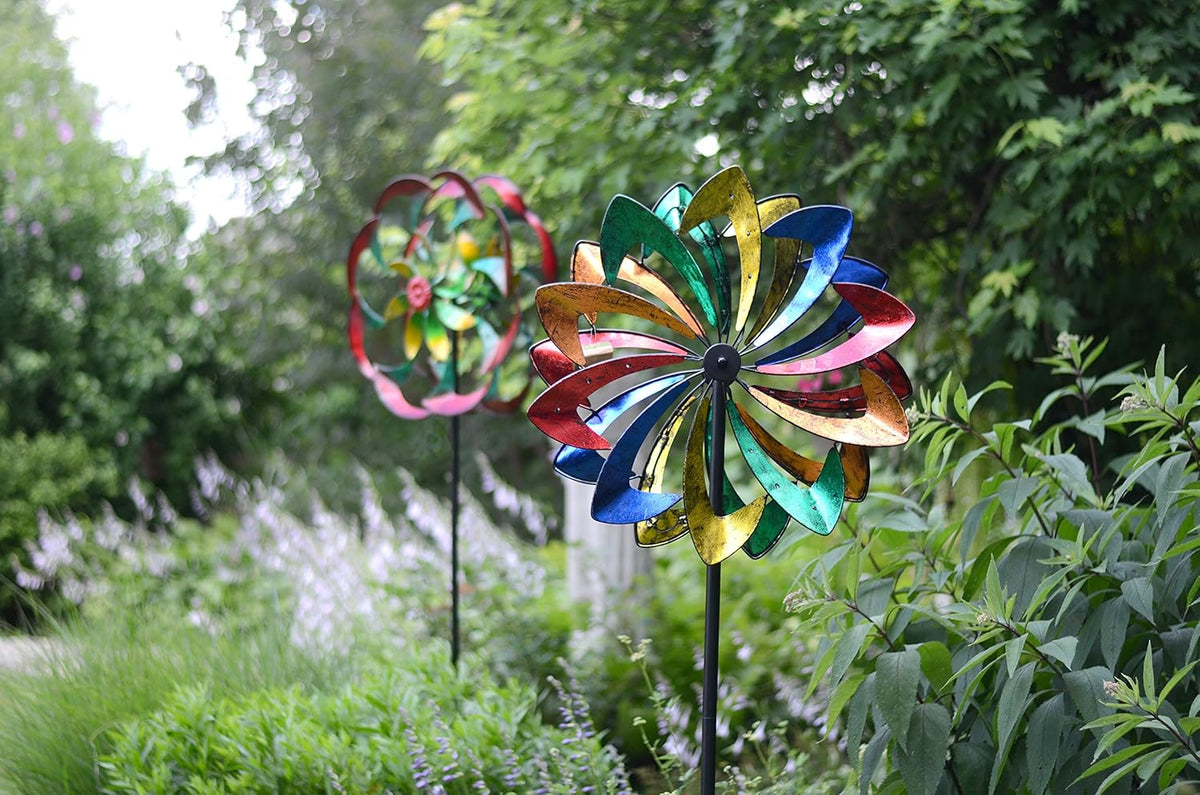 Multicolor Garden Art Spinner with Wind Powered Lights D987