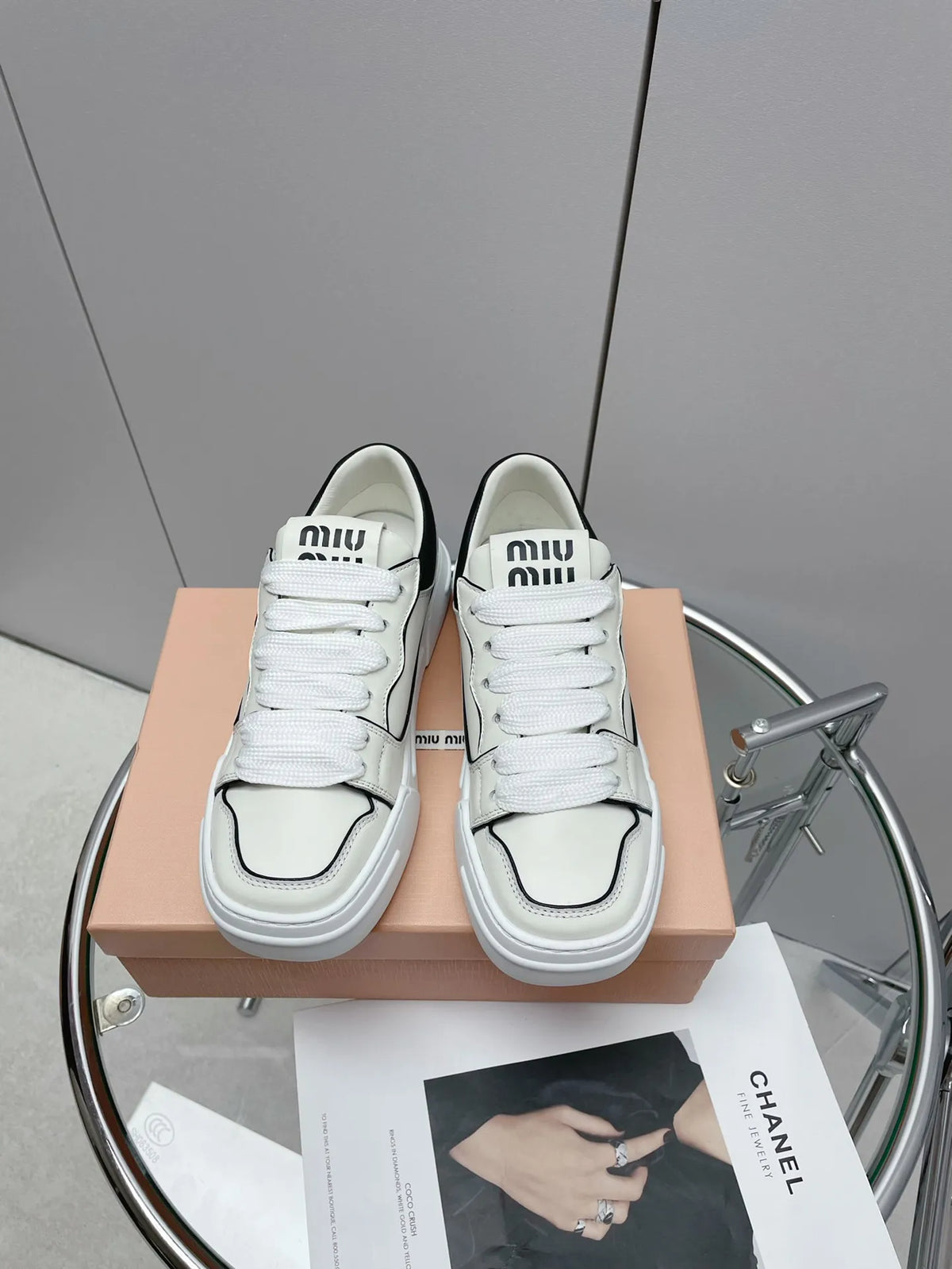 Women Shoes H969679